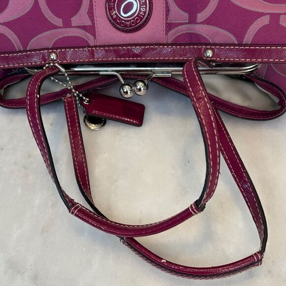 Coach Bag Purse Handbag Signature Stripe Kiss Lock Carryall Satchel Tote Bag - Picture 11 of 16